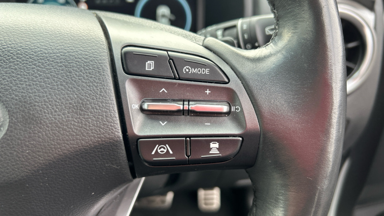 Hyundai KONA 150kW Premium 64kWh 5dr Auto Electric Hatchback